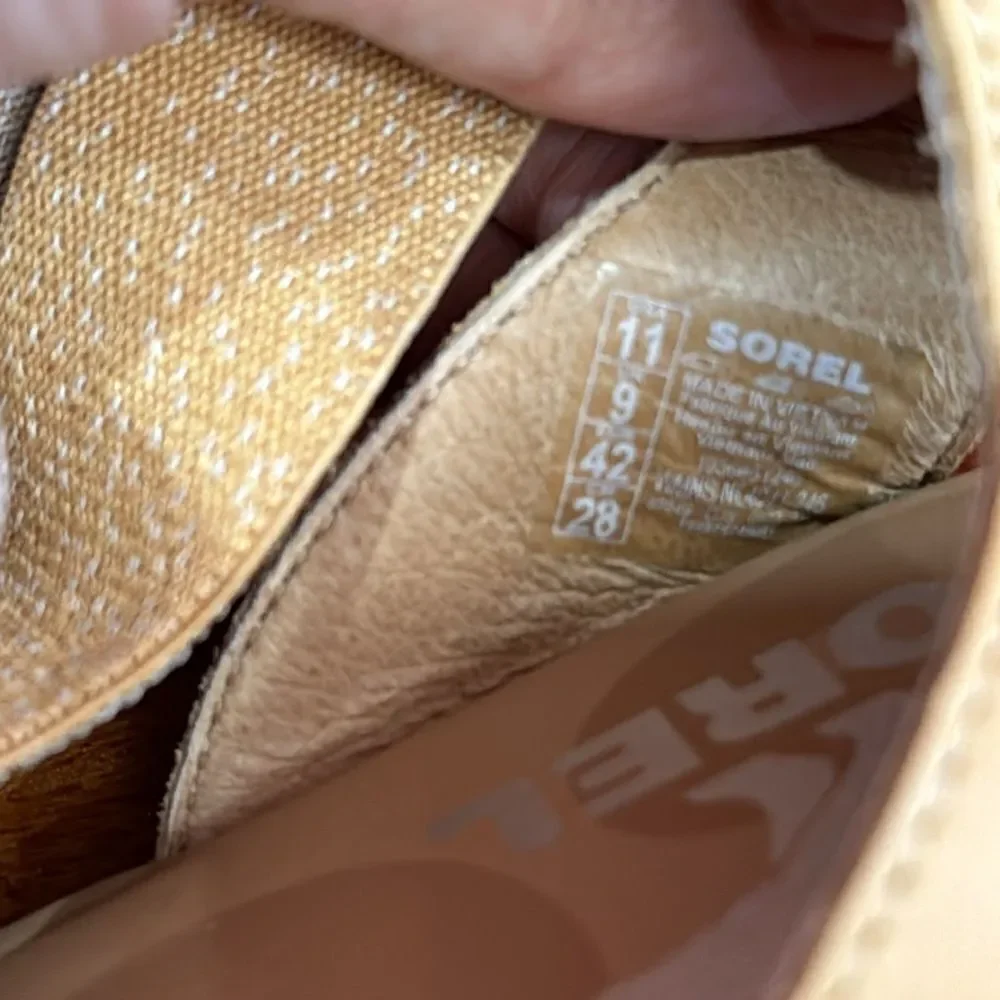 NWT Sorel Ella II Sandals Honest‎ Beige NL4041-246 Elastic Strap Flat Women's 11